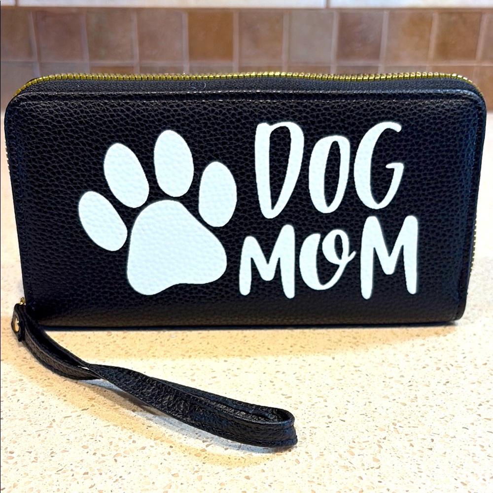 Dog Mom NWOT Black Wristlet Wallet with White Paw Print Wallet/Wristlet